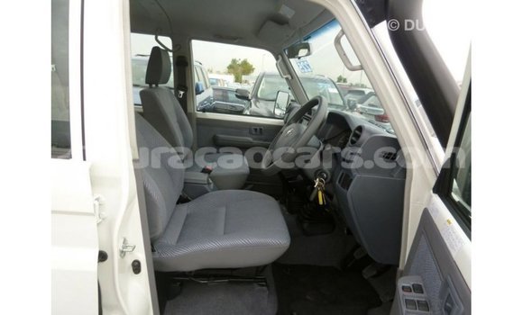 Buy Import Toyota Land Cruiser White Car in Import - Dubai in Curacao Buy Import Toyota Land Cruiser White Car in Import - Dubai in Curacao