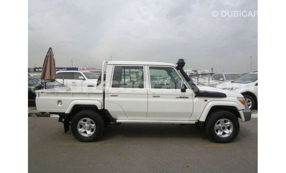 Buy Import Toyota Land Cruiser White Car in Import - Dubai in Curacao Buy Import Toyota Land Cruiser White Car in Import - Dubai in Curacao