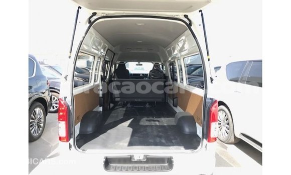 Buy Import Toyota Hiace White Car in Import - Dubai in Curacao Buy Import Toyota Hiace White Car in Import - Dubai in Curacao