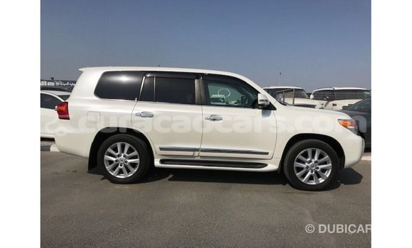 Buy Import Toyota Land Cruiser White Car in Import - Dubai in Curacao Buy Import Toyota Land Cruiser White Car in Import - Dubai in Curacao