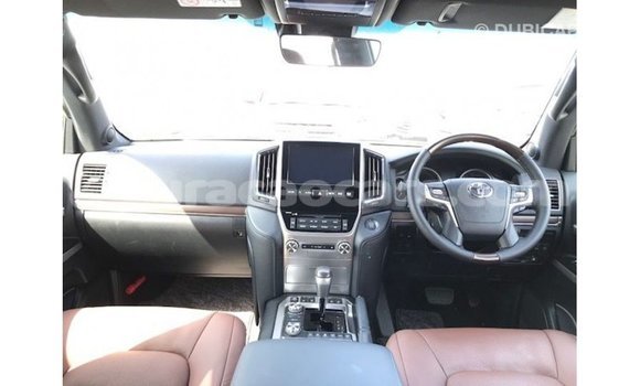 Buy Import Toyota Land Cruiser White Car in Import - Dubai in Curacao Buy Import Toyota Land Cruiser White Car in Import - Dubai in Curacao
