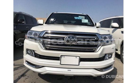 Buy Import Toyota Land Cruiser White Car in Import - Dubai in Curacao Buy Import Toyota Land Cruiser White Car in Import - Dubai in Curacao