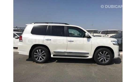 Buy Import Toyota Land Cruiser White Car in Import - Dubai in Curacao Buy Import Toyota Land Cruiser White Car in Import - Dubai in Curacao