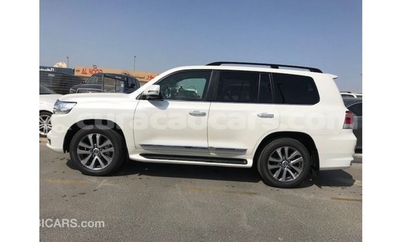 Buy Import Toyota Land Cruiser White Car in Import - Dubai in Curacao Buy Import Toyota Land Cruiser White Car in Import - Dubai in Curacao