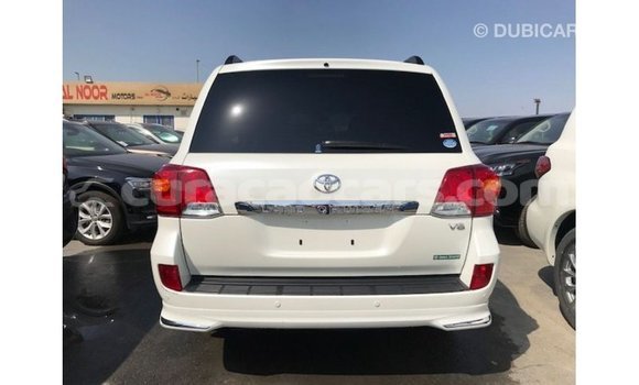 Buy Import Toyota Land Cruiser White Car in Import - Dubai in Curacao Buy Import Toyota Land Cruiser White Car in Import - Dubai in Curacao