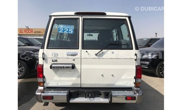 Buy Import Toyota Land Cruiser White Car in Import - Dubai in Curacao Buy Import Toyota Land Cruiser White Car in Import - Dubai in Curacao