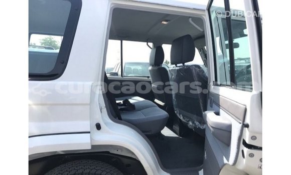Buy Import Toyota Land Cruiser White Car in Import - Dubai in Curacao Buy Import Toyota Land Cruiser White Car in Import - Dubai in Curacao