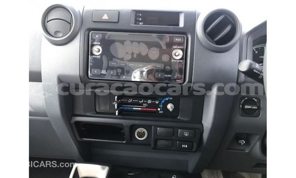 Buy Import Toyota Land Cruiser White Car in Import - Dubai in Curacao Buy Import Toyota Land Cruiser White Car in Import - Dubai in Curacao