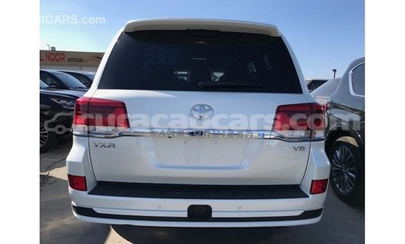 Buy Import Toyota Land Cruiser White Car in Import - Dubai in Curacao Buy Import Toyota Land Cruiser White Car in Import - Dubai in Curacao