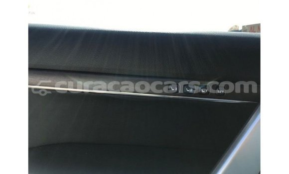 Buy Import Toyota Land Cruiser White Car in Import - Dubai in Curacao Buy Import Toyota Land Cruiser White Car in Import - Dubai in Curacao