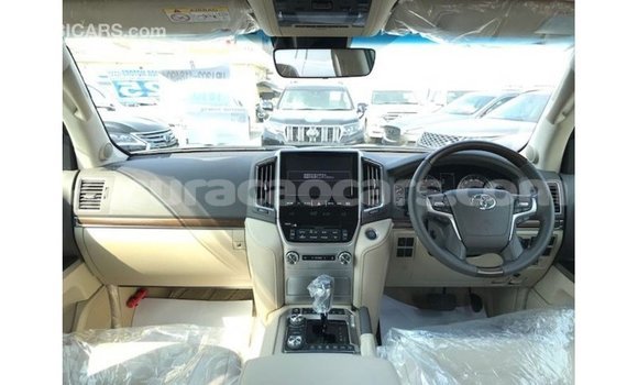 Buy Import Toyota Land Cruiser White Car in Import - Dubai in Curacao Buy Import Toyota Land Cruiser White Car in Import - Dubai in Curacao