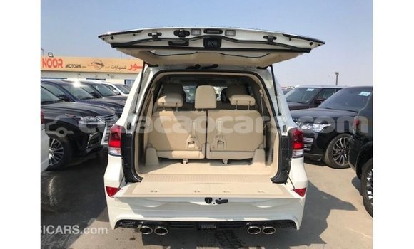 Buy Import Toyota Land Cruiser White Car in Import - Dubai in Curacao Buy Import Toyota Land Cruiser White Car in Import - Dubai in Curacao