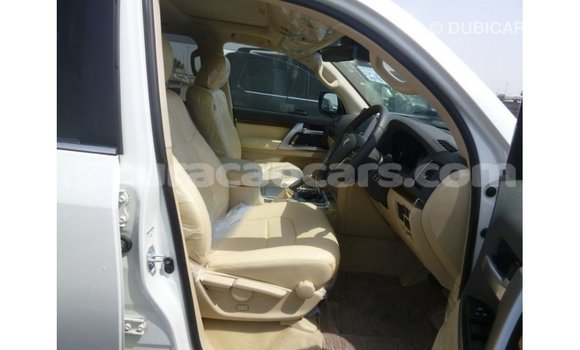 Buy Import Toyota Land Cruiser White Car in Import - Dubai in Curacao Buy Import Toyota Land Cruiser White Car in Import - Dubai in Curacao