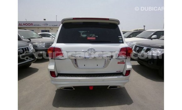 Buy Import Toyota Land Cruiser White Car in Import - Dubai in Curacao Buy Import Toyota Land Cruiser White Car in Import - Dubai in Curacao