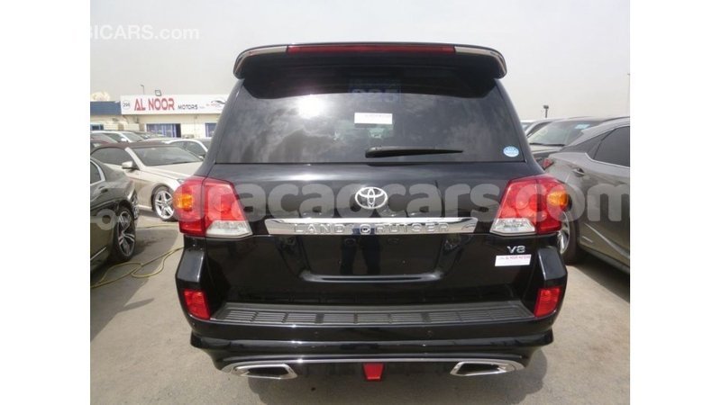 Big with watermark toyota land cruiser curacao import dubai 2423
