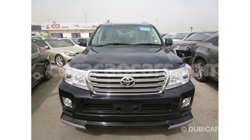 Big with watermark toyota land cruiser curacao import dubai 2423