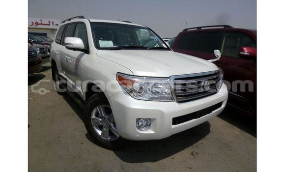 Buy Import Toyota Land Cruiser White Car in Import - Dubai in Curacao Buy Import Toyota Land Cruiser White Car in Import - Dubai in Curacao