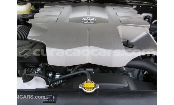 Buy Import Toyota Land Cruiser White Car in Import - Dubai in Curacao Buy Import Toyota Land Cruiser White Car in Import - Dubai in Curacao
