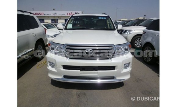 Buy Import Toyota Land Cruiser White Car in Import - Dubai in Curacao Buy Import Toyota Land Cruiser White Car in Import - Dubai in Curacao
