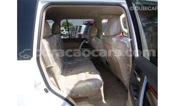 Buy Import Toyota Land Cruiser White Car in Import - Dubai in Curacao Buy Import Toyota Land Cruiser White Car in Import - Dubai in Curacao