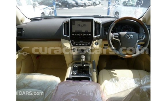 Buy Import Toyota Land Cruiser White Car in Import - Dubai in Curacao Buy Import Toyota Land Cruiser White Car in Import - Dubai in Curacao