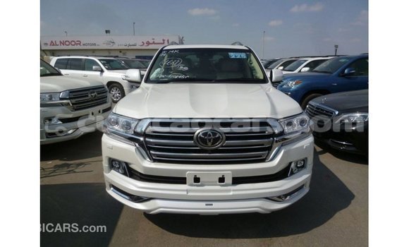 Buy Import Toyota Land Cruiser White Car in Import - Dubai in Curacao Buy Import Toyota Land Cruiser White Car in Import - Dubai in Curacao