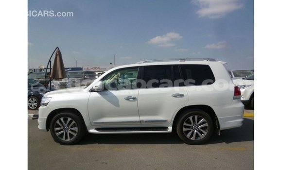 Buy Import Toyota Land Cruiser White Car in Import - Dubai in Curacao Buy Import Toyota Land Cruiser White Car in Import - Dubai in Curacao