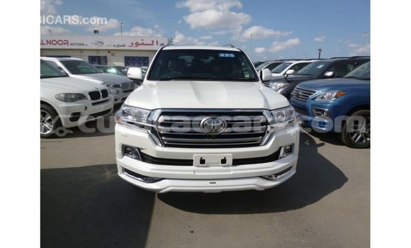 Buy Import Toyota Land Cruiser White Car in Import - Dubai in Curacao Buy Import Toyota Land Cruiser White Car in Import - Dubai in Curacao