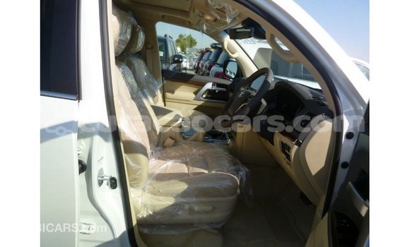 Buy Import Toyota Land Cruiser White Car in Import - Dubai in Curacao Buy Import Toyota Land Cruiser White Car in Import - Dubai in Curacao