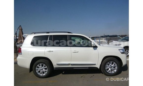 Buy Import Toyota Land Cruiser White Car in Import - Dubai in Curacao Buy Import Toyota Land Cruiser White Car in Import - Dubai in Curacao