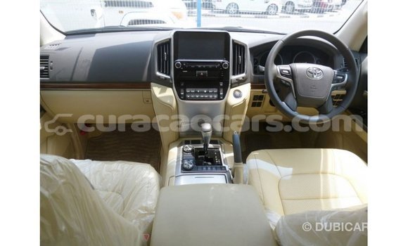 Buy Import Toyota Land Cruiser White Car in Import - Dubai in Curacao Buy Import Toyota Land Cruiser White Car in Import - Dubai in Curacao