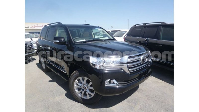 Big with watermark toyota land cruiser curacao import dubai 2444
