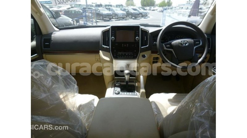 Big with watermark toyota land cruiser curacao import dubai 2444
