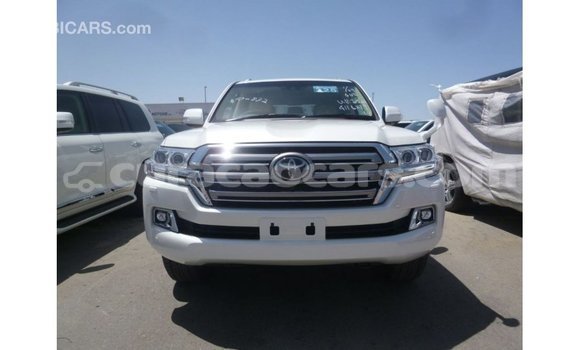 Buy Import Toyota Land Cruiser White Car in Import - Dubai in Curacao Buy Import Toyota Land Cruiser White Car in Import - Dubai in Curacao