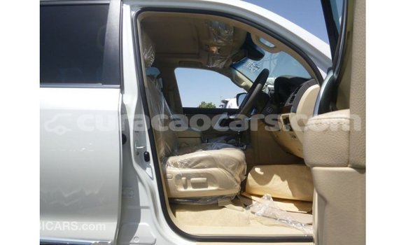 Buy Import Toyota Land Cruiser White Car in Import - Dubai in Curacao Buy Import Toyota Land Cruiser White Car in Import - Dubai in Curacao