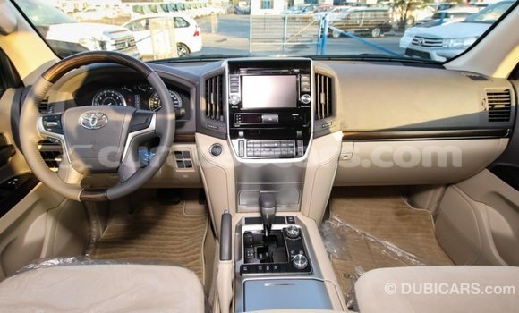 Buy Import Toyota Land Cruiser White Car in Import - Dubai in Curacao Buy Import Toyota Land Cruiser White Car in Import - Dubai in Curacao