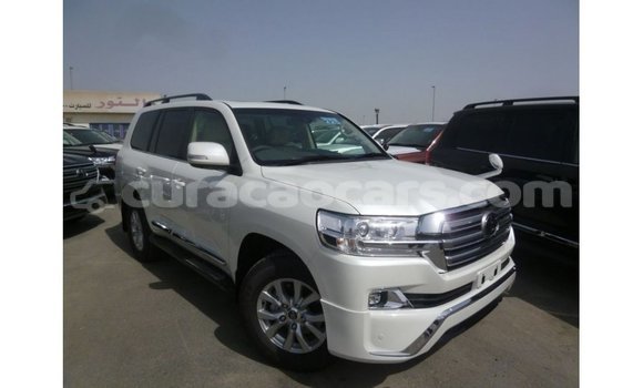 Buy Import Toyota Land Cruiser White Car in Import - Dubai in Curacao Buy Import Toyota Land Cruiser White Car in Import - Dubai in Curacao
