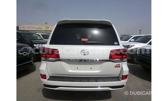 Buy Import Toyota Land Cruiser White Car in Import - Dubai in Curacao Buy Import Toyota Land Cruiser White Car in Import - Dubai in Curacao