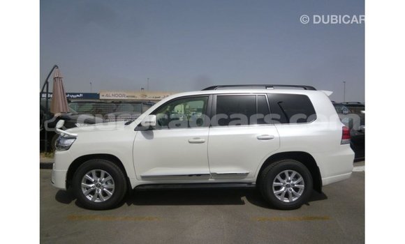 Buy Import Toyota Land Cruiser White Car in Import - Dubai in Curacao Buy Import Toyota Land Cruiser White Car in Import - Dubai in Curacao