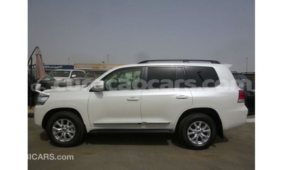 Buy Import Toyota Land Cruiser White Car in Import - Dubai in Curacao Buy Import Toyota Land Cruiser White Car in Import - Dubai in Curacao
