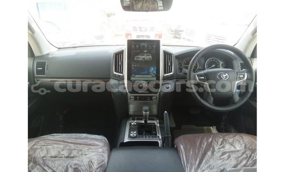 Buy Import Toyota Land Cruiser White Car in Import - Dubai in Curacao Buy Import Toyota Land Cruiser White Car in Import - Dubai in Curacao