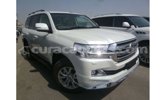Buy Import Toyota Land Cruiser White Car in Import - Dubai in Curacao Buy Import Toyota Land Cruiser White Car in Import - Dubai in Curacao
