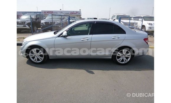 Buy Import Mercedes-Benz 200 Other Car in Import - Dubai in Curacao Buy Import Mercedes-Benz 200 Other Car in Import - Dubai in Curacao