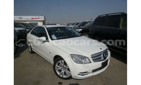 Buy Import Mercedes-Benz 200 White Car in Import - Dubai in Curacao Buy Import Mercedes-Benz 200 White Car in Import - Dubai in Curacao
