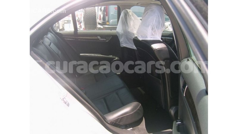 Big with watermark mercedes benz 190 w201 curacao import dubai 2475