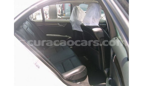 Buy Import Mercedes-Benz 190 (W201) Other Car in Import - Dubai in Curacao Buy Import Mercedes-Benz 190 (W201) Other Car in Import - Dubai in Curacao