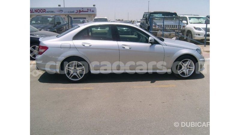 Big with watermark mercedes benz 190 w201 curacao import dubai 2475