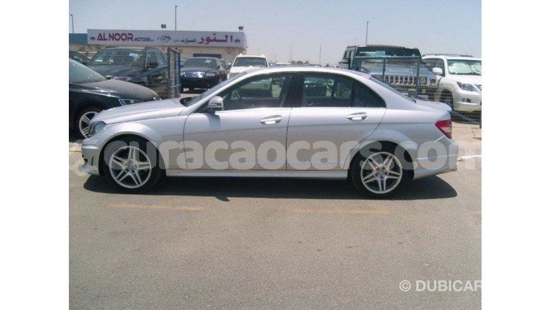 Big with watermark mercedes benz 190 w201 curacao import dubai 2475