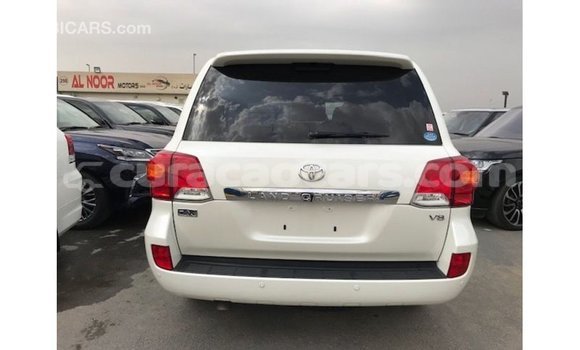 Buy Import Toyota Land Cruiser White Car in Import - Dubai in Curacao Buy Import Toyota Land Cruiser White Car in Import - Dubai in Curacao