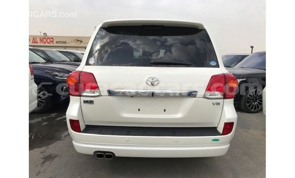 Buy Import Toyota Land Cruiser White Car in Import - Dubai in Curacao Buy Import Toyota Land Cruiser White Car in Import - Dubai in Curacao